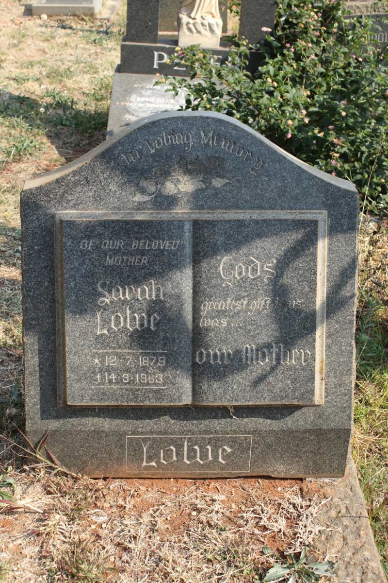LOWE Sarah 1879-1963