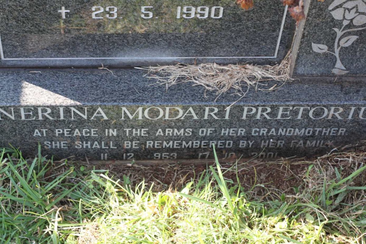 LONGIN Francika 1906-1990 :: PRETORIUS Nerina Modari 1953-2001