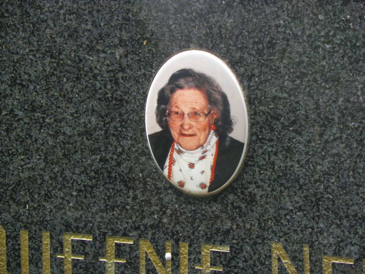 LOUW Willem Johannes Nicolaas 1918-1975 &amp; Queenie NELL 1920-2007