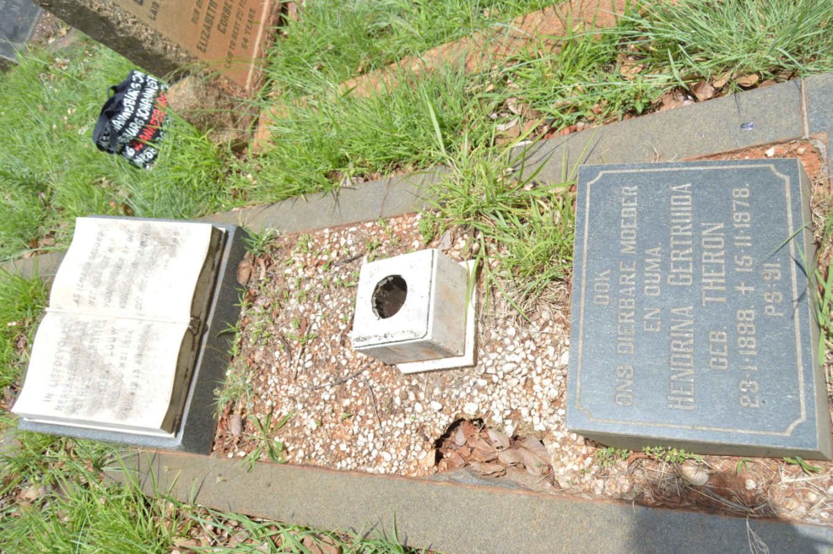 LOUW Petrus Johannes Hendrik 1874-1944 &amp; Hendrina Gertruida THERON 1888-1978