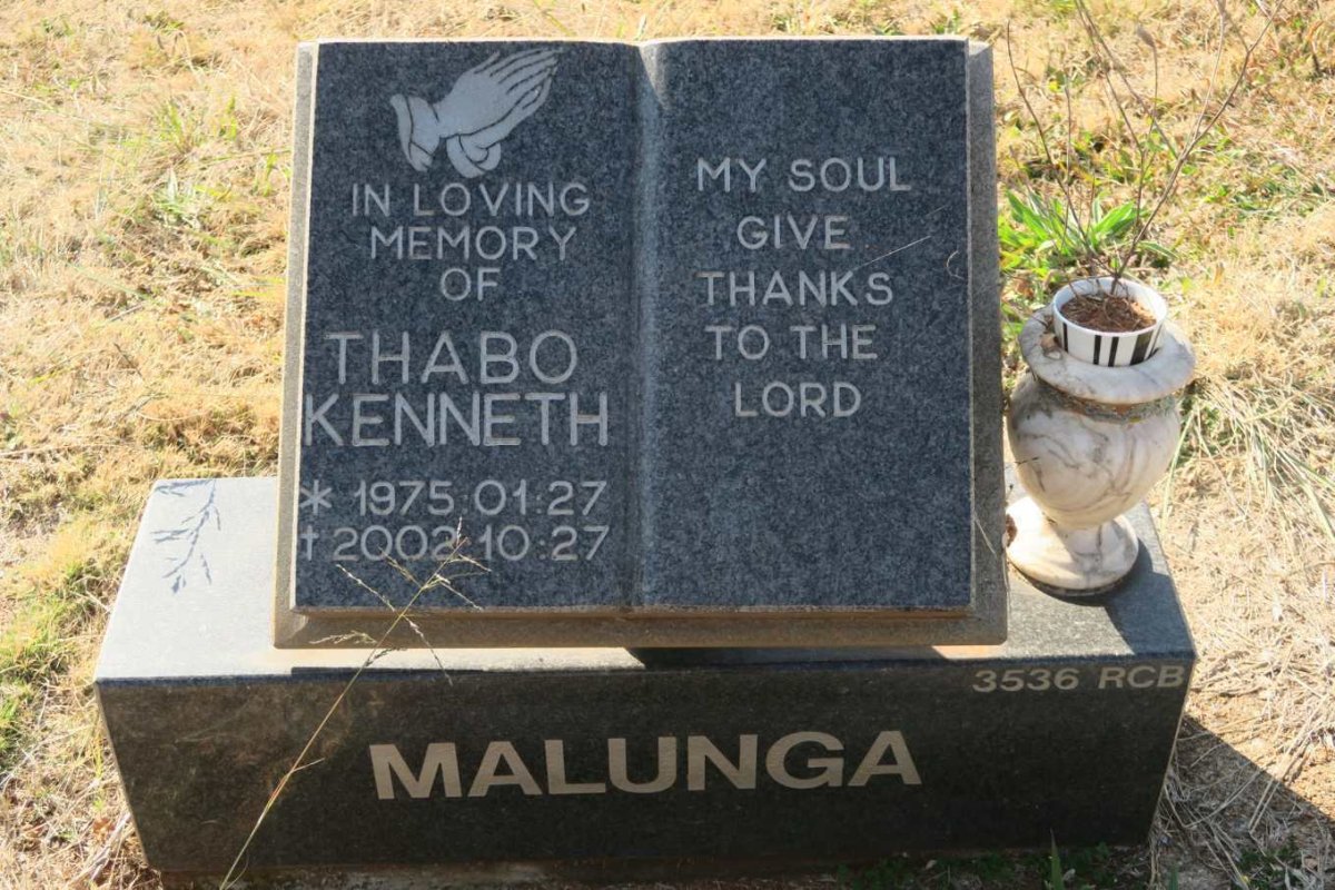 MALUNGA Thabo Kenneth 1975-2002