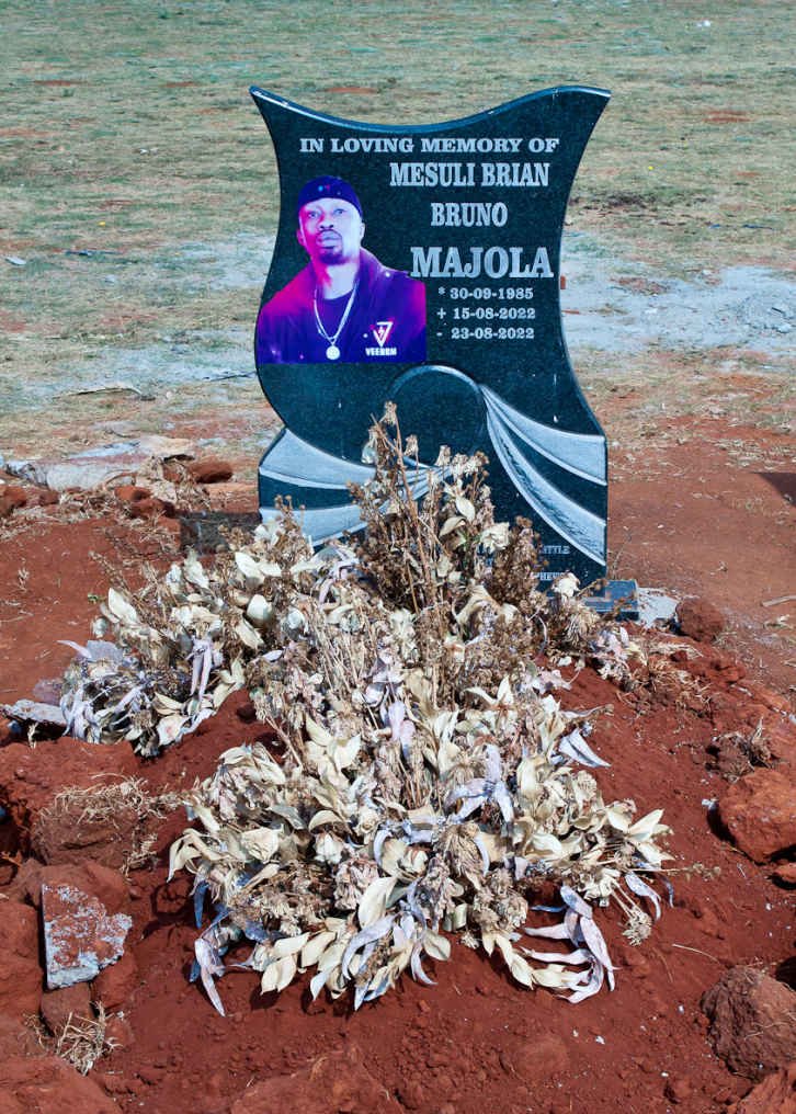MAJOLA Mesuli Brian Bruno 1985-2022