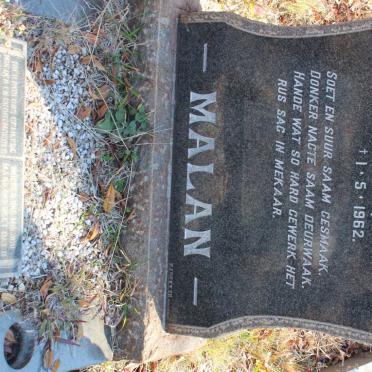 MALAN Frederick Pieter 1912-1962 &amp; Susanna Francina DREYER 1914-1991