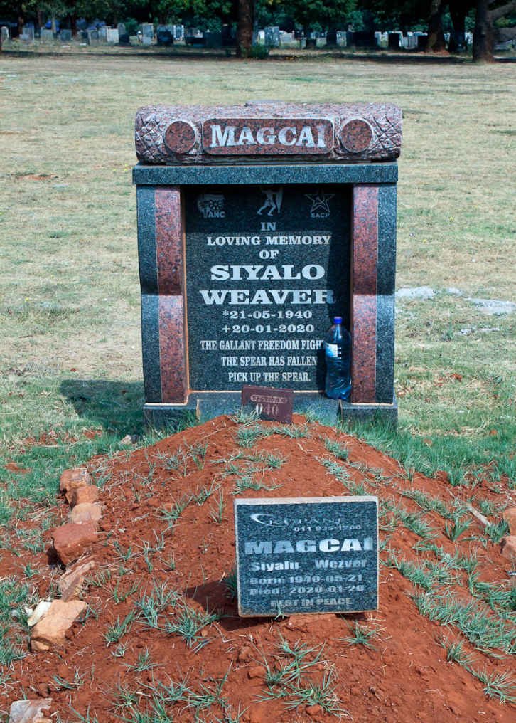 MAGCAI Siyalo Weaver 1940-2020