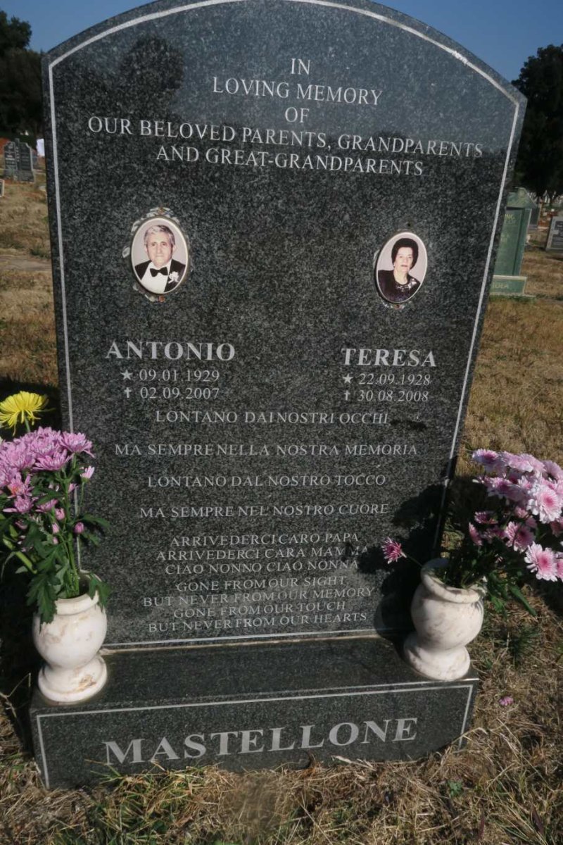 MASTELLONE Antonio 1929-2007 &amp; Teresa 1928-2008