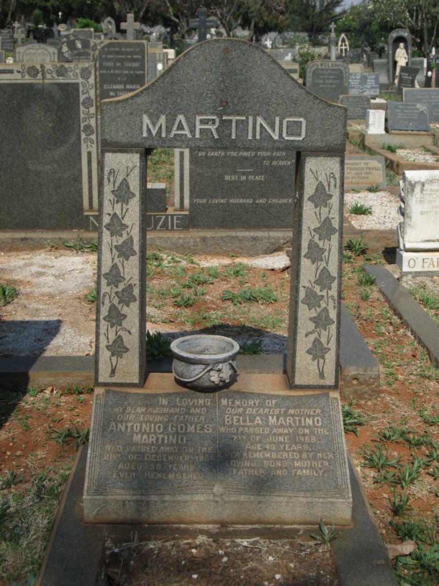 MARTINO Antonio Gomes -1956 &amp; Bella -19?8