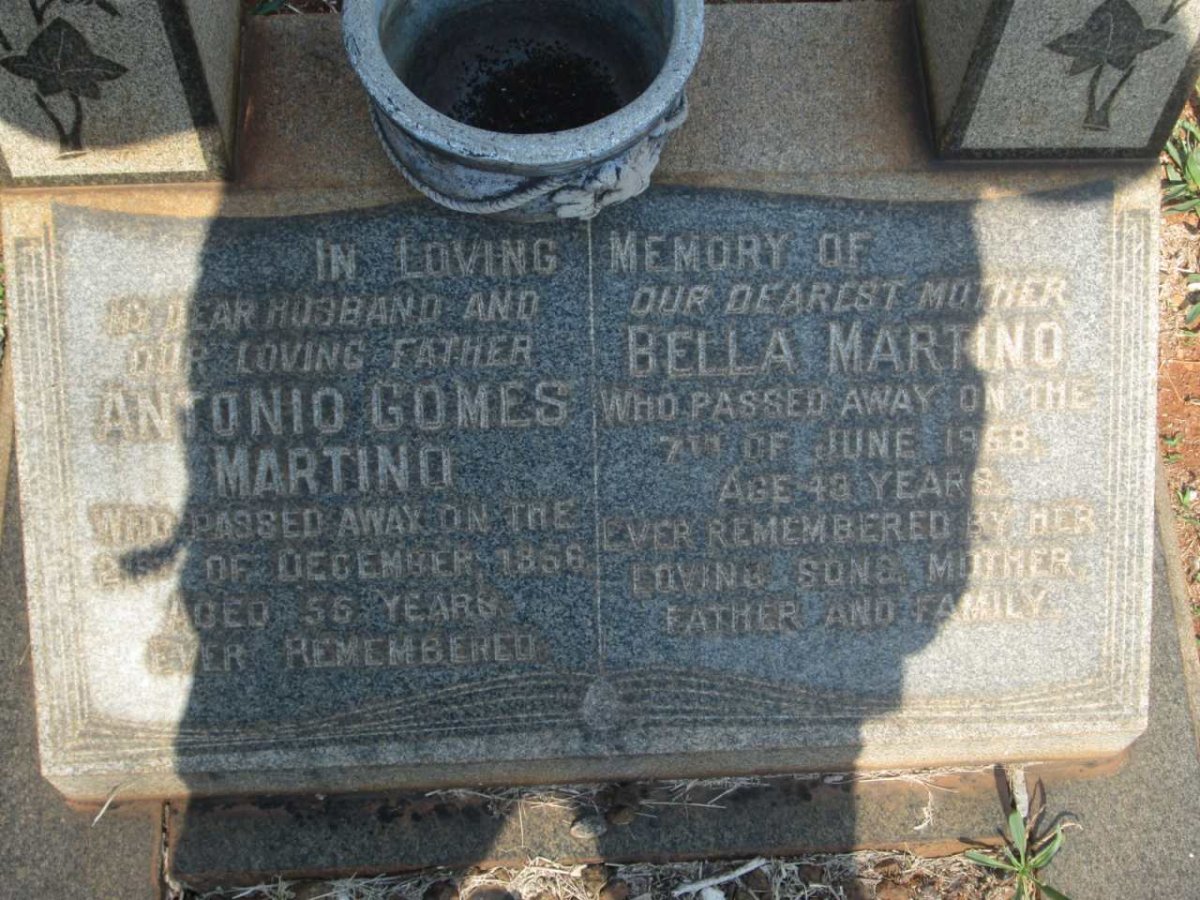 MARTINO Antonio Gomes -1956 &amp; Bella -19?8