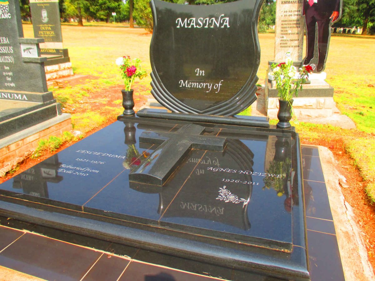 MASINA Leslie Duma 1921-1976 &amp; Agnes Nozizwe 1926-2011