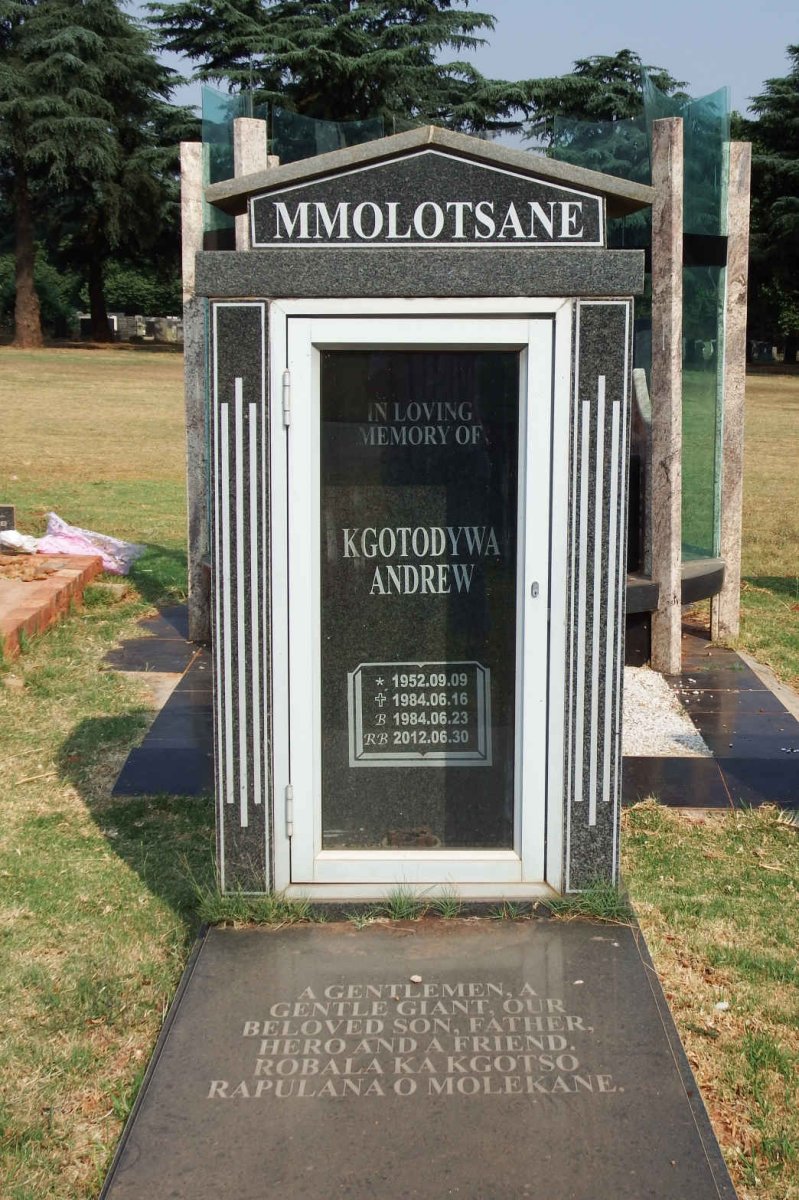 MMOLOTSANE Kgotodywa Andrew 1952-1984