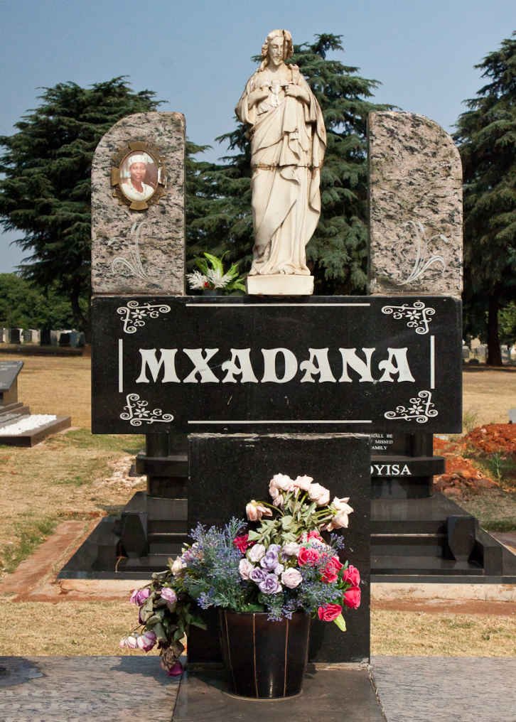 MXADANA Mary Ntsoaki Noxabiso 1947-2002