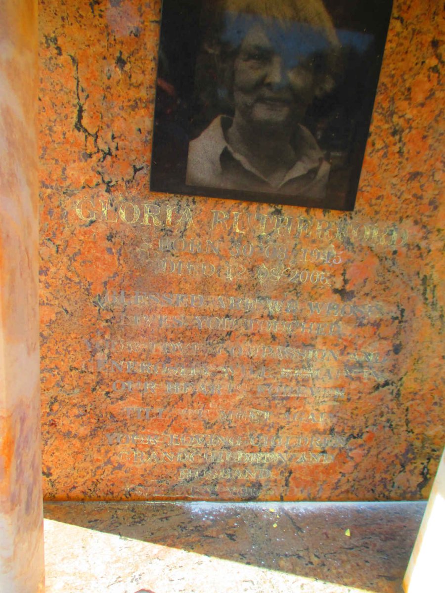 McLOUGHLIN Gloria Rutherford 1945-2006