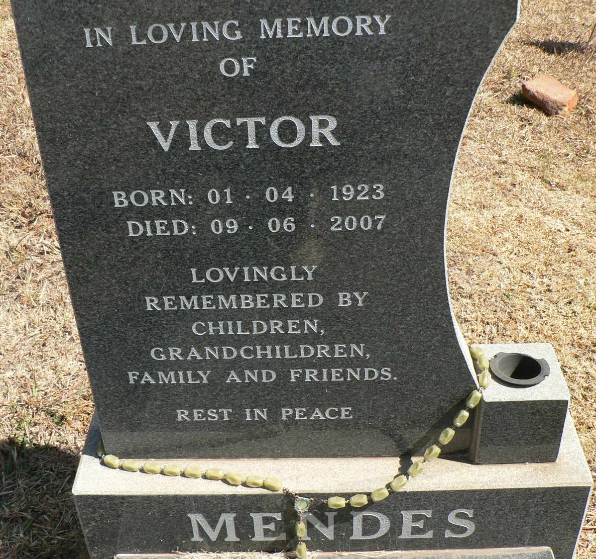 MENDES Victor 1923-2007