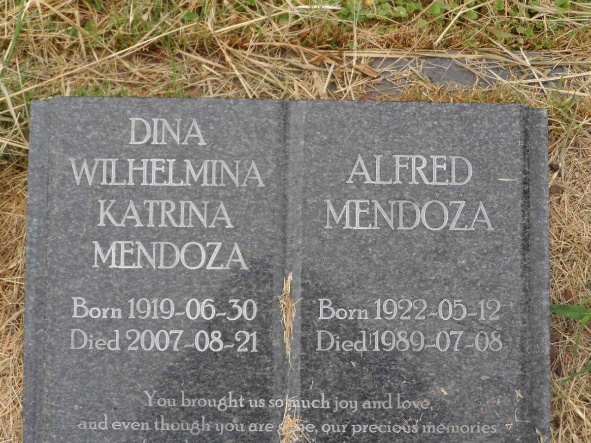 MENDOZA Alfred 1922-1989 &amp; Dina Wilhelmina Katrina 1919-2007