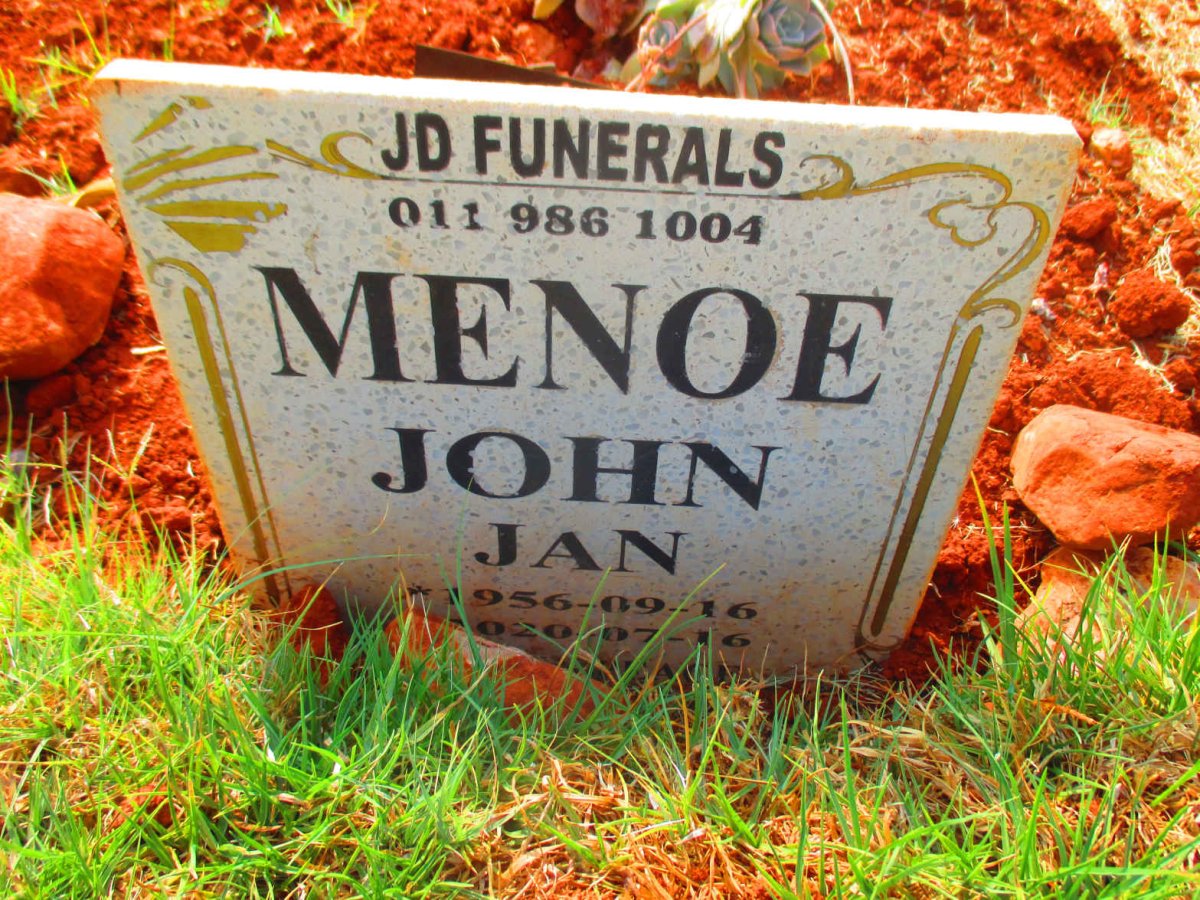 MENOE John 1956-2020
