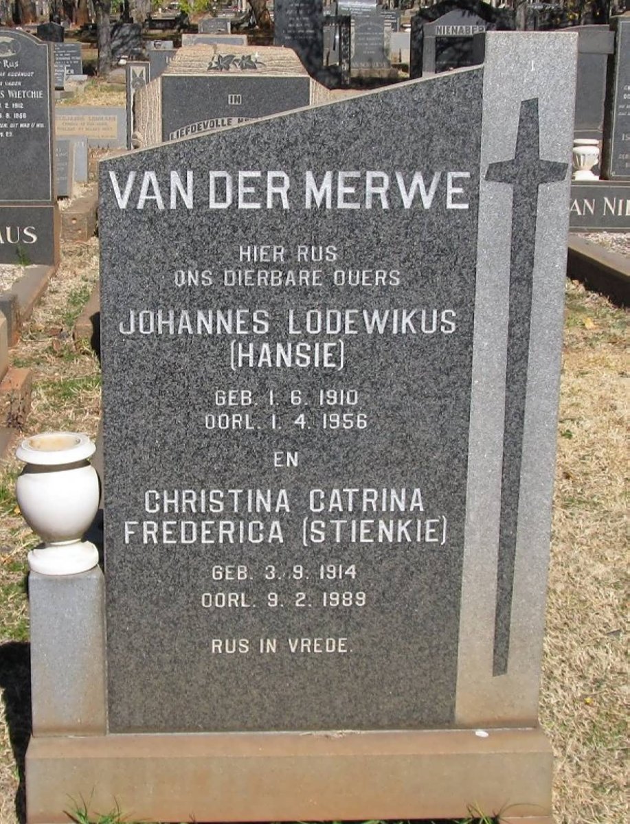 MERWE Johannes Lodewikus, van der 1910-1956 &amp; Christina Catrina Frederica 1914-1989 