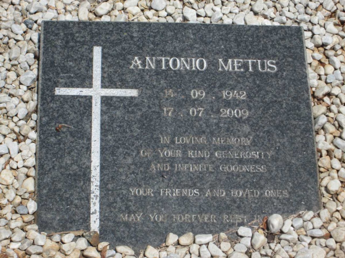 METUS Licia Romanini 1919-2001 :: METUS Angelo 1912-1953 :: METUS Antonio 1942-2009