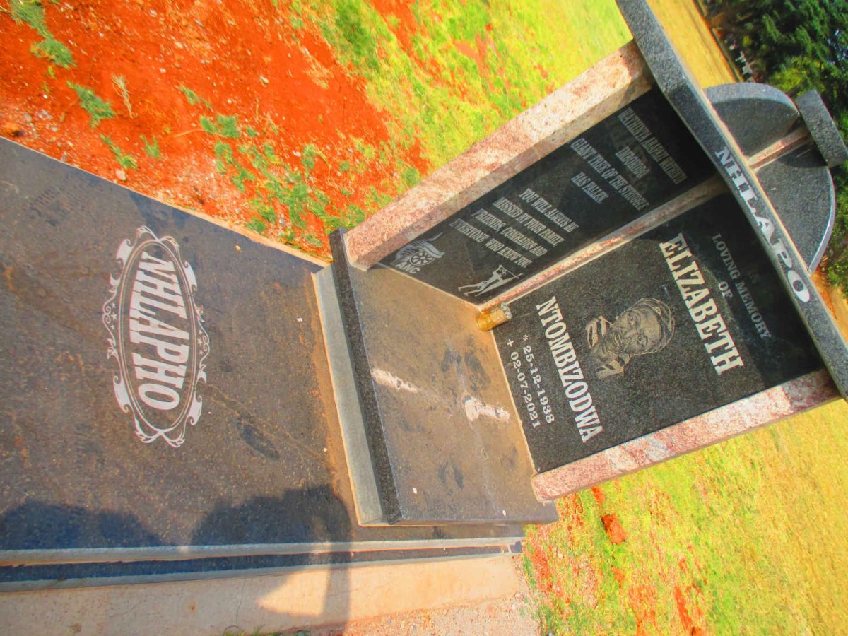 MHLAPO Elizabeth Ntombizodwa 1938-2021