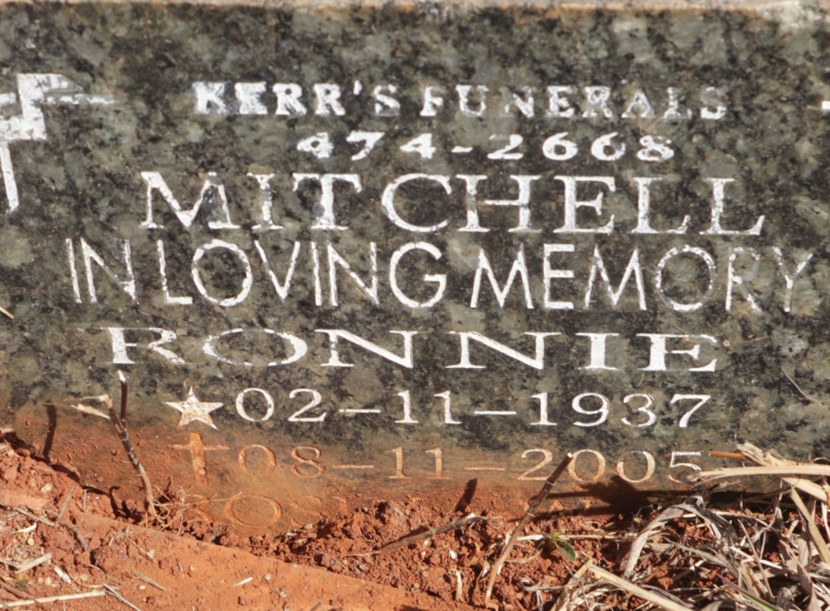 MITCHELL Ronnie 1937-2005