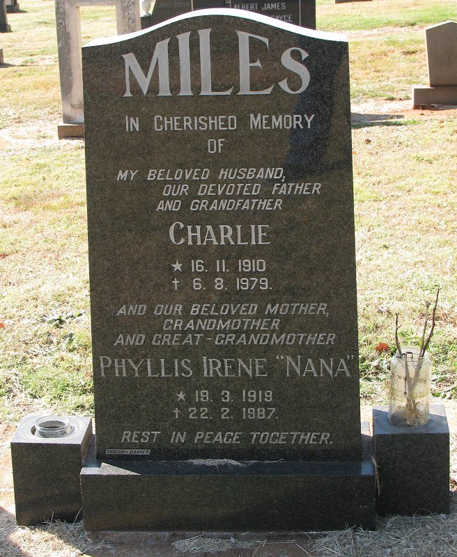 MILES Charlie 1910-1979 &amp; Phyllis Irene 1919-1987