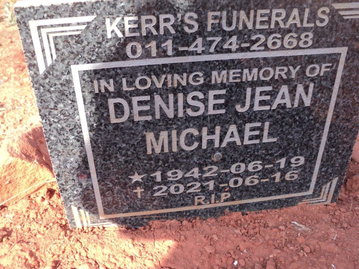 MICHAEL Denise Jean 1942-2021