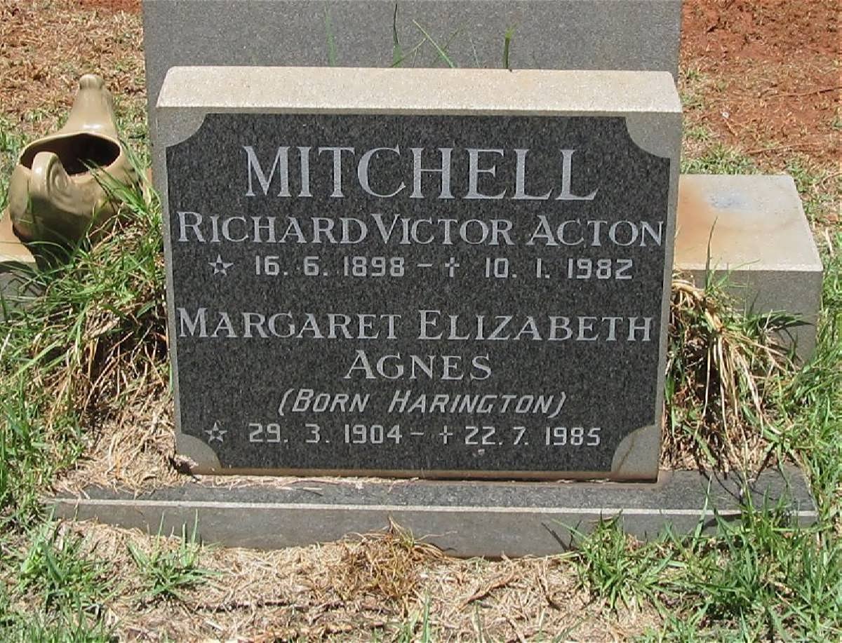 MITCHELL Richard Victor Acton 1898-1982 &amp; Margaret Elizabeth Agnes HARINGTON 1904-1985