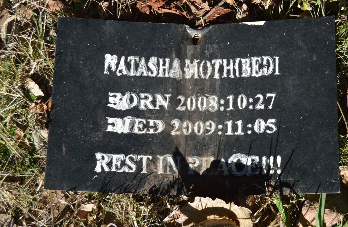 MOTHIBEDI Natasha 2008-2009