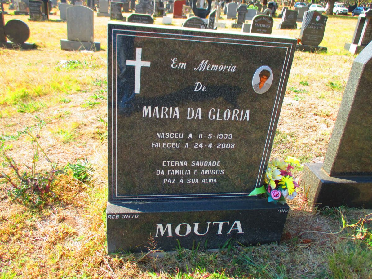 MOUTA Maria Da Gloria 1939-2008