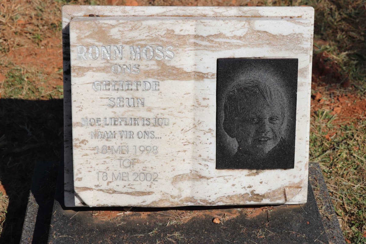 MOSS Ronn 1998-2002