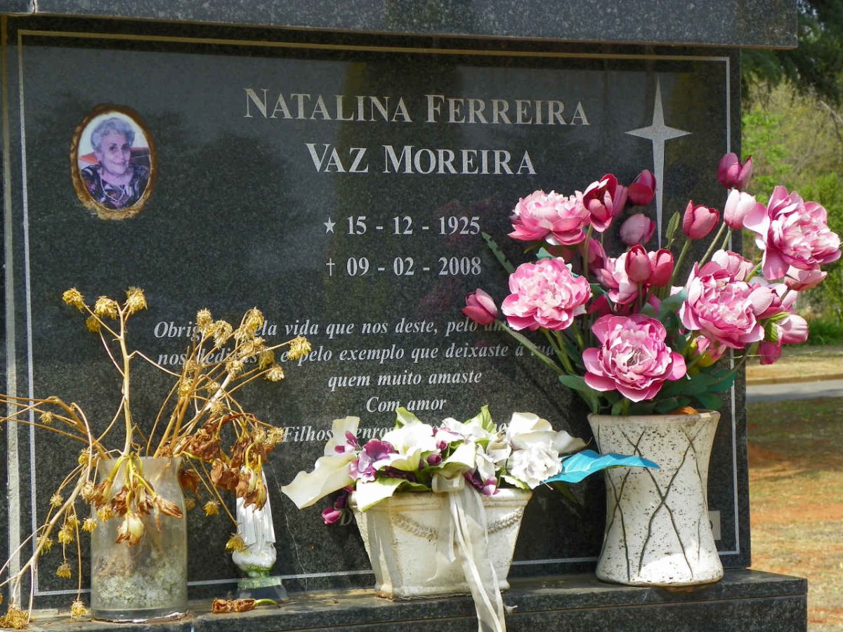 MOREIRA Natalina Ferreira Vaz 1925-2008