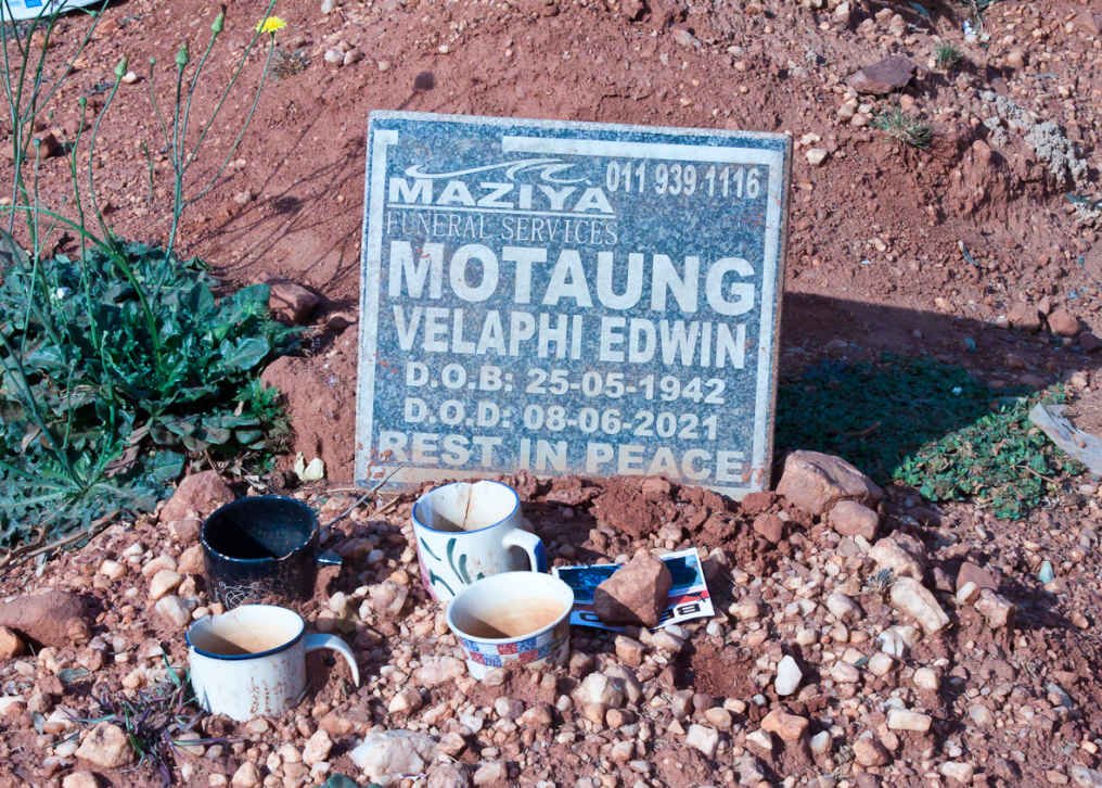 MOTAUNG Velaphi Edwin 1942-2021