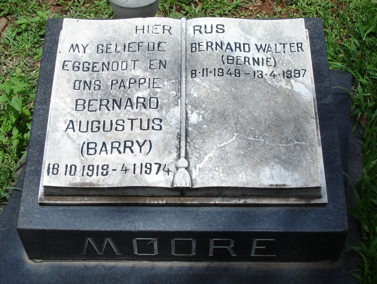 MOORE Bernard Augustus 1919-1974 :: MOORE Bernard Walter 1948-1997