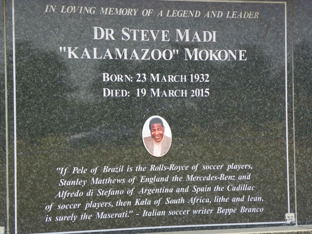 MOKONE Steve Madi 1932-2015