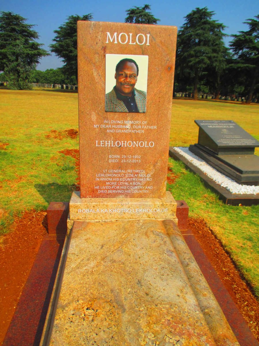 MOLOI Lehlohonolo 1932-2013