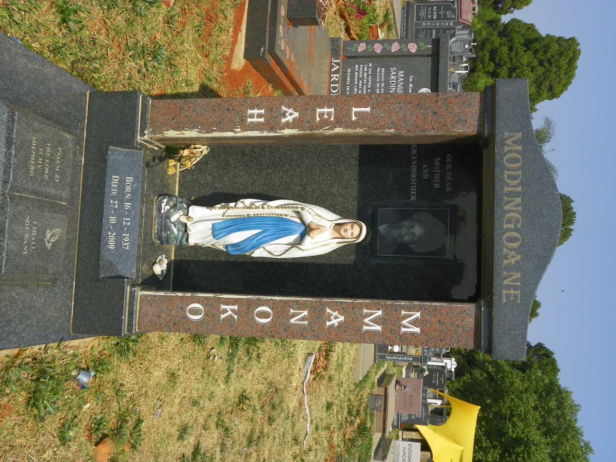 MODINGOANE Leah Mmanoko 1937-2009