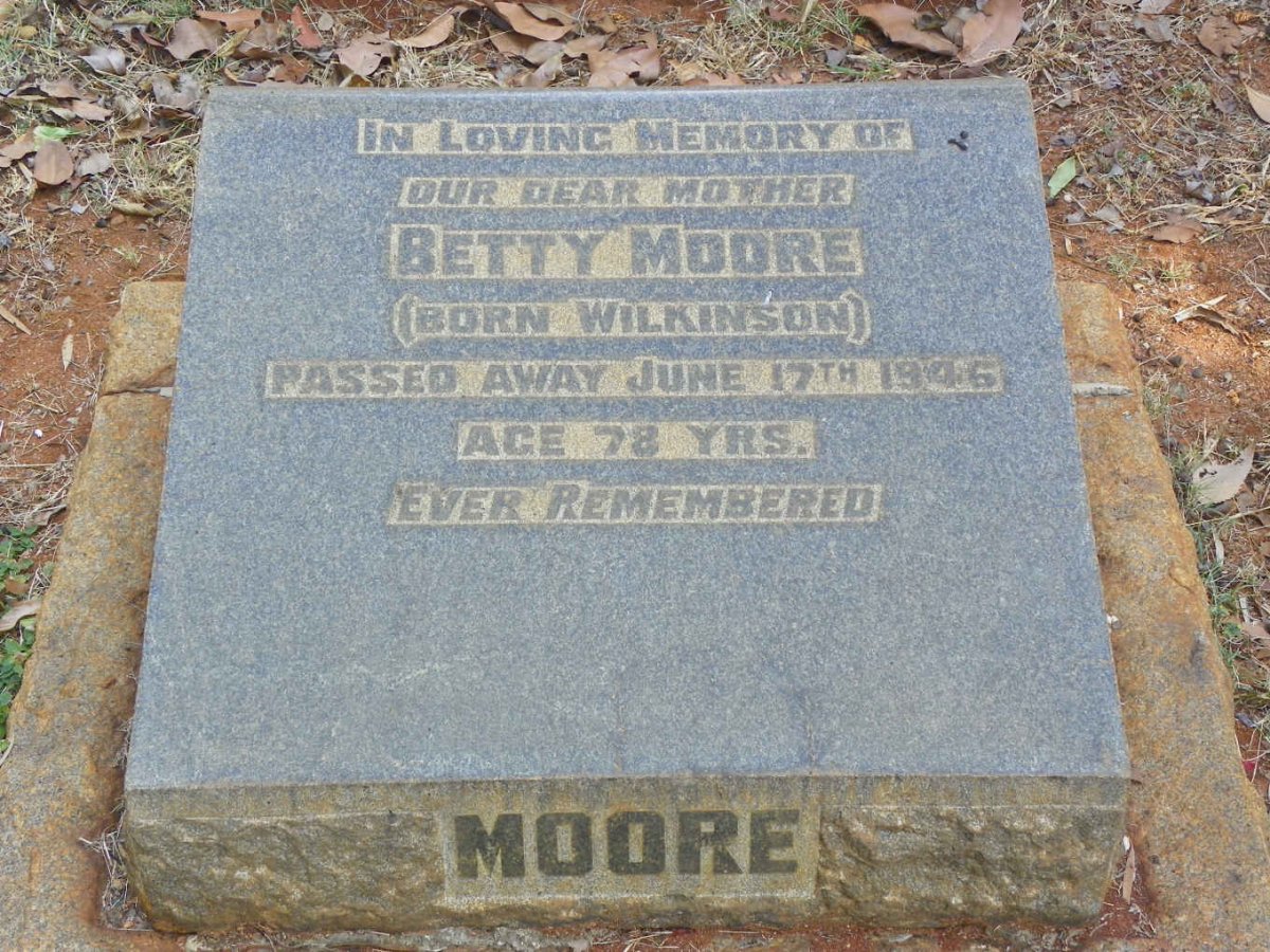 MOORE Betty nee WILKINSON -1946