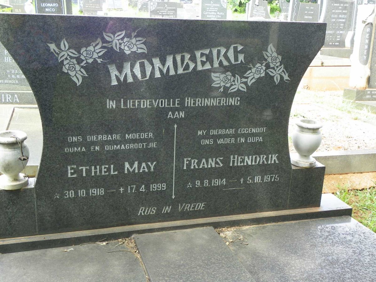 MOMBERG Frans Hendrik 1914-1975 &amp; Ethel May 1918-1999