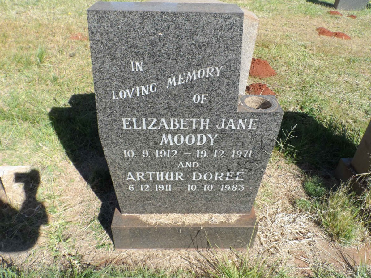 MOODY Arthur Doreé 1911-1983 &amp; Elizabeth Jane 1912-1971
