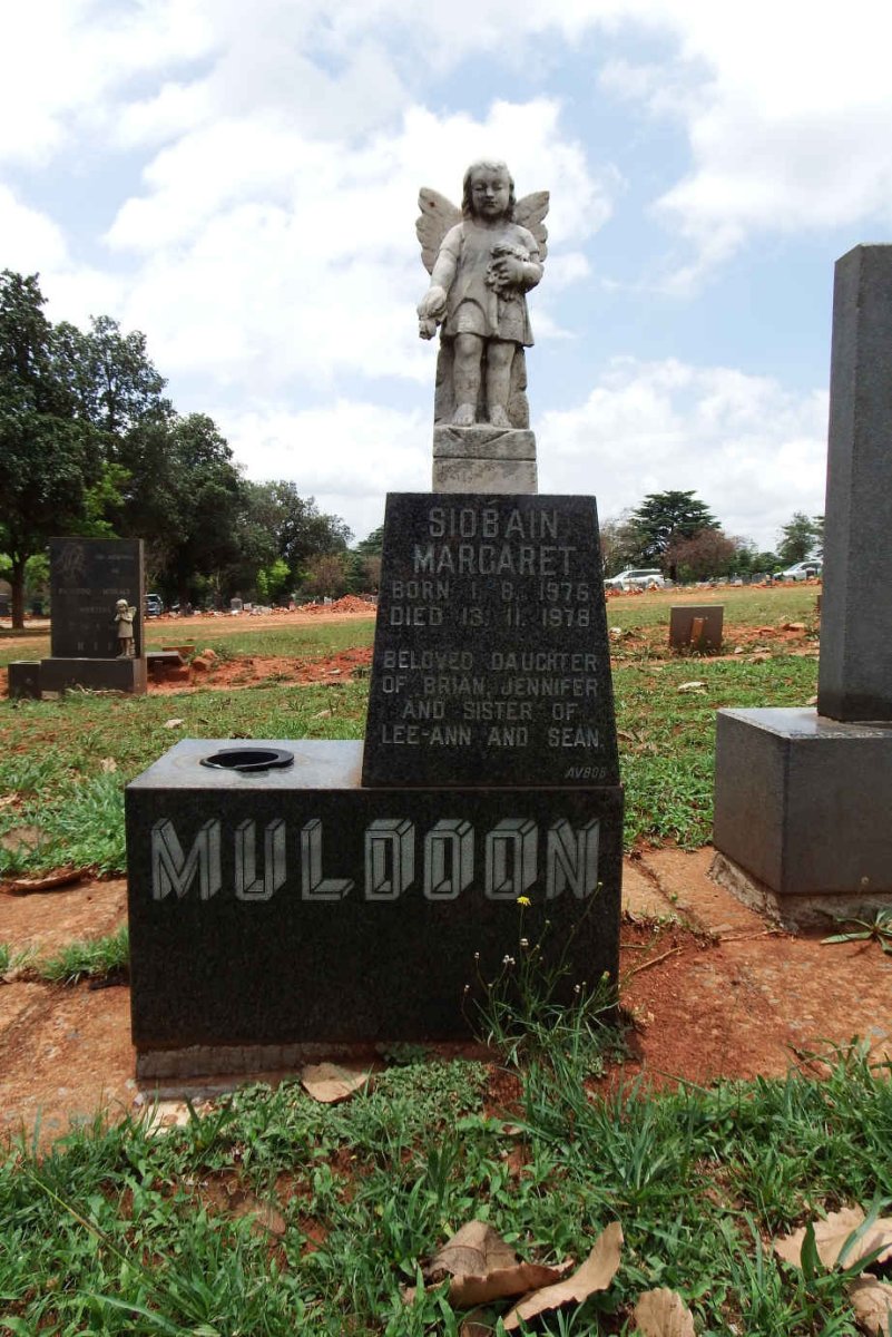 MULDOON Siobain Margaret 1976-1978