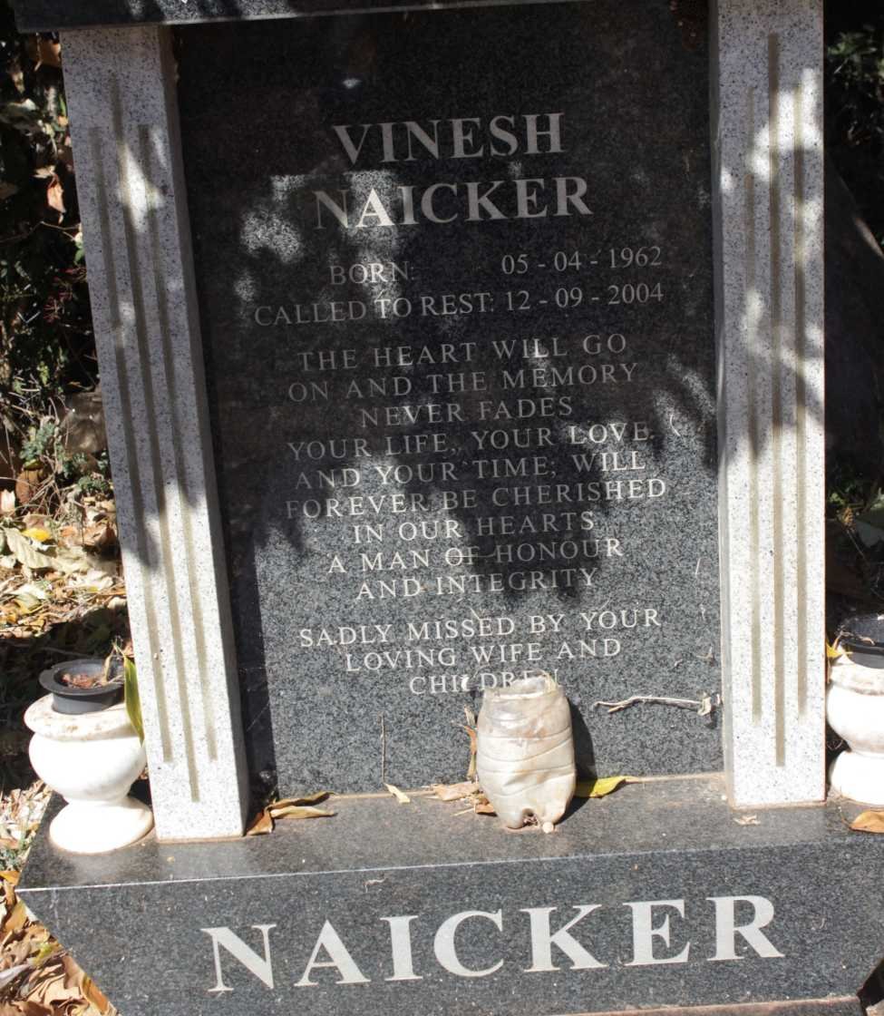 NAICKER Vinesh 1962-2004