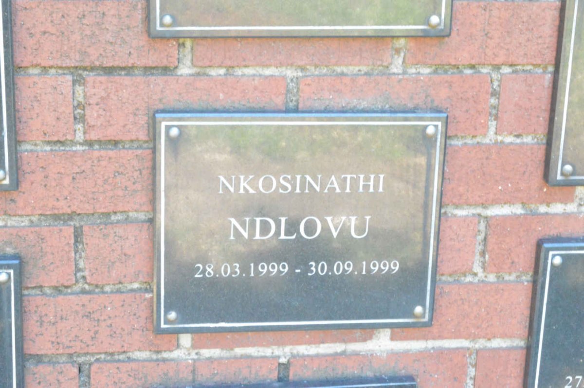 NDLOVU Nkosinathi 1999-1999