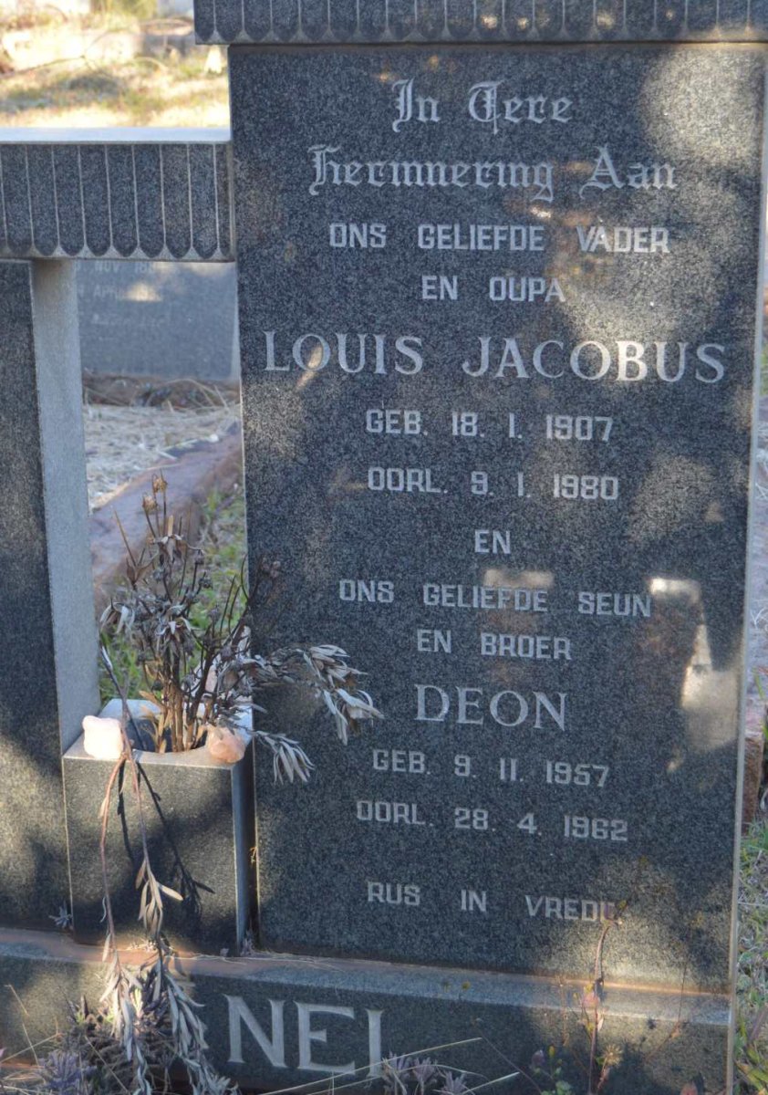 NEL Louis Jacobus 1907-1980 & Aletta Susanna 1906-1975