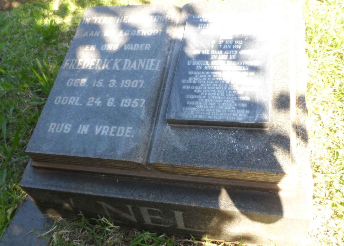 NEL Frederick Daniel 1907-1957 & Helena Elizabetha Maria Gertruida 1912-1994#1