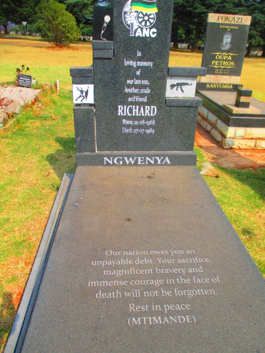 NGWENYA Richard 1968-1989