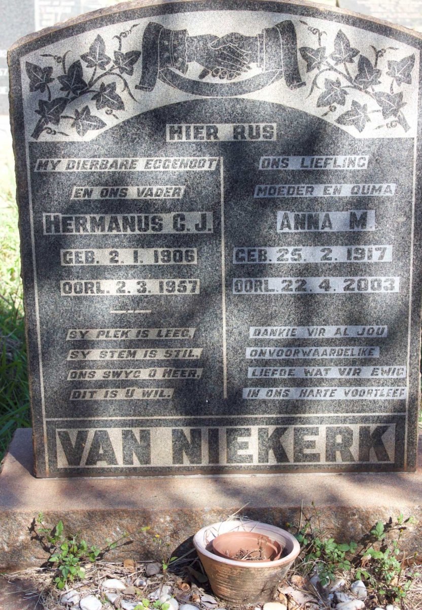 NIEKERK Hermanus C.J., van 1906-1957 &amp; Anna M. 1917-2003