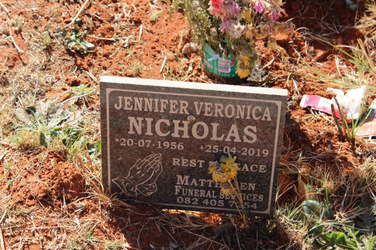 NICHOLAS Jennifer Veronica 1956-2019