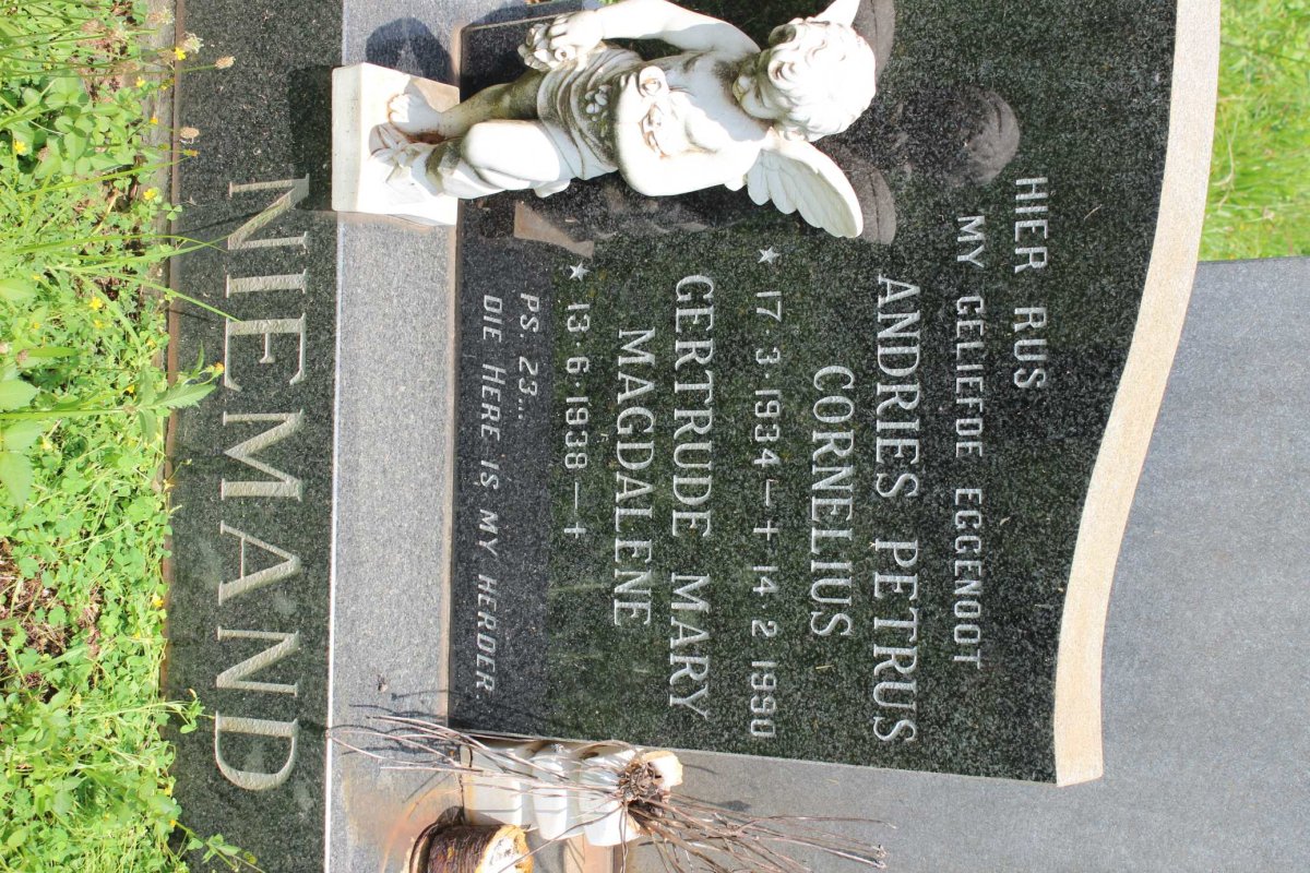 NIEMAND Andries Petrus Cornelius 1934-1990 &amp; Gertrude Mary Magdalene 1938-