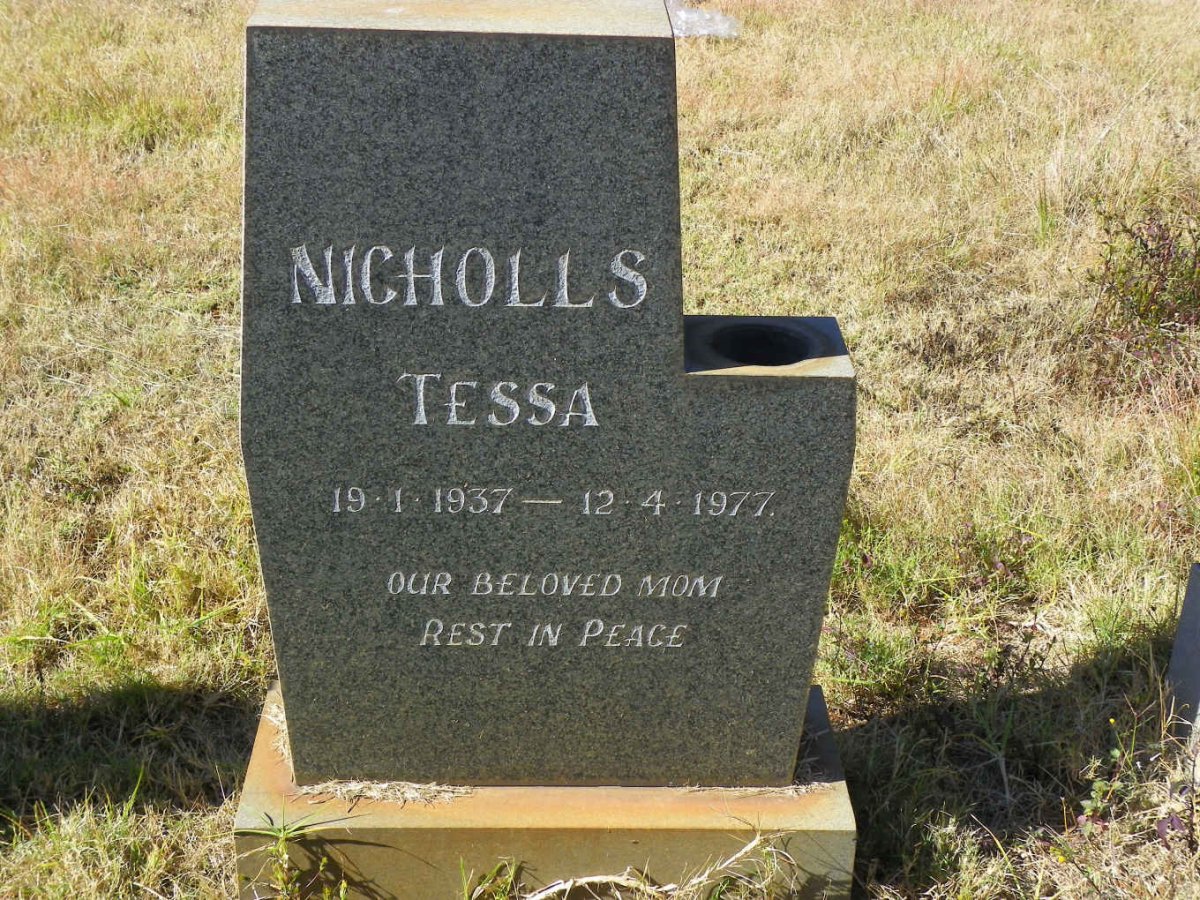 NICHOLLS Tessa 1937-1977