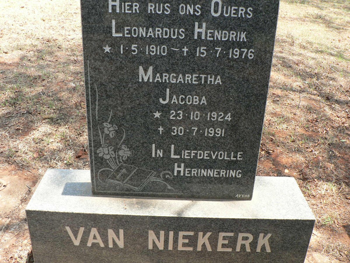 NIEKERK Leonardus Hendrik, van 1910-1976 &amp; Margaretha Jacoba 1924-1991