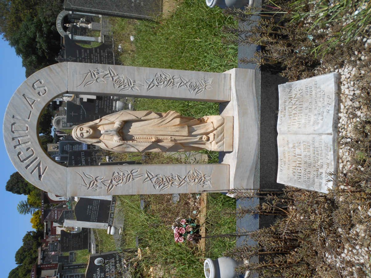 NICHOLAS Wilhelmina Johanna 1910-1980 :: NICHOLAS William 1937-1979