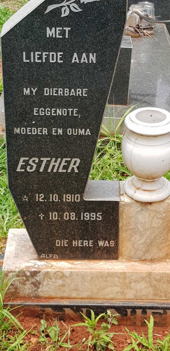 NIEKERK Esther, van 1910-1995